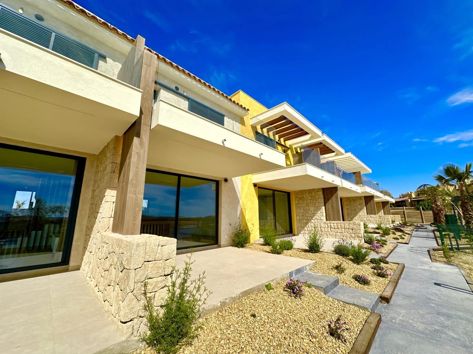 2 soveværelse Byhus til salg i Cuevas del Almanzora med swimmingpool garage - € 290.000 (Ref: 8142218)