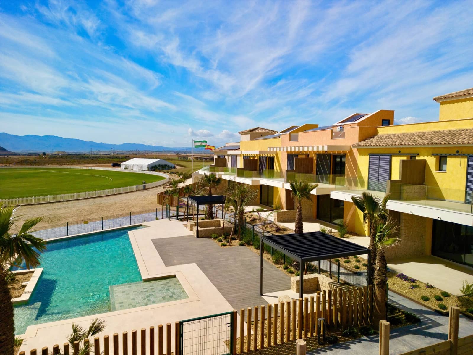 2 soveværelse Byhus til salg i Cuevas del Almanzora med swimmingpool garage - € 290.000 (Ref: 8142218)