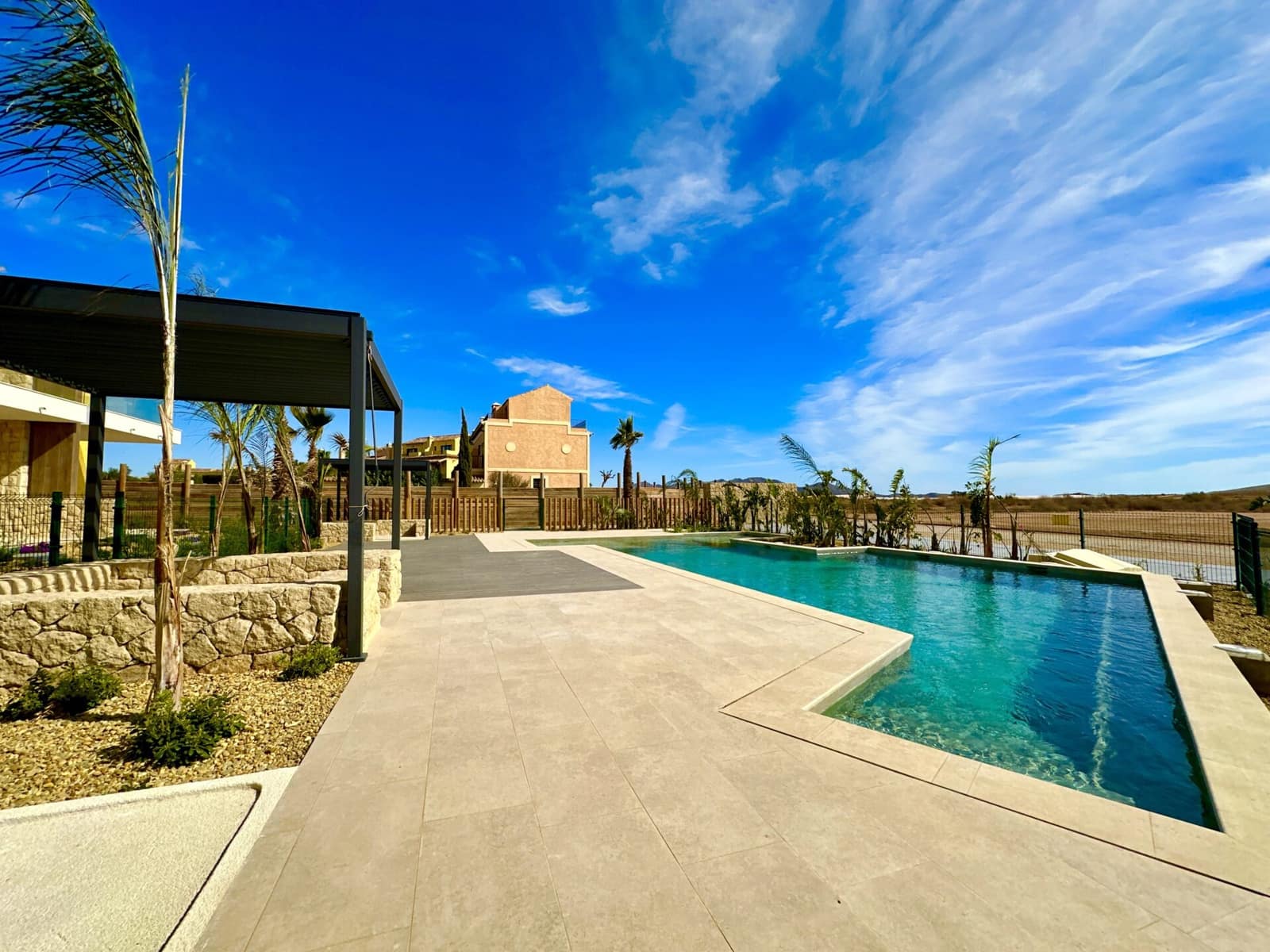 2 soveværelse Byhus til salg i Cuevas del Almanzora med swimmingpool garage - € 290.000 (Ref: 8142218)