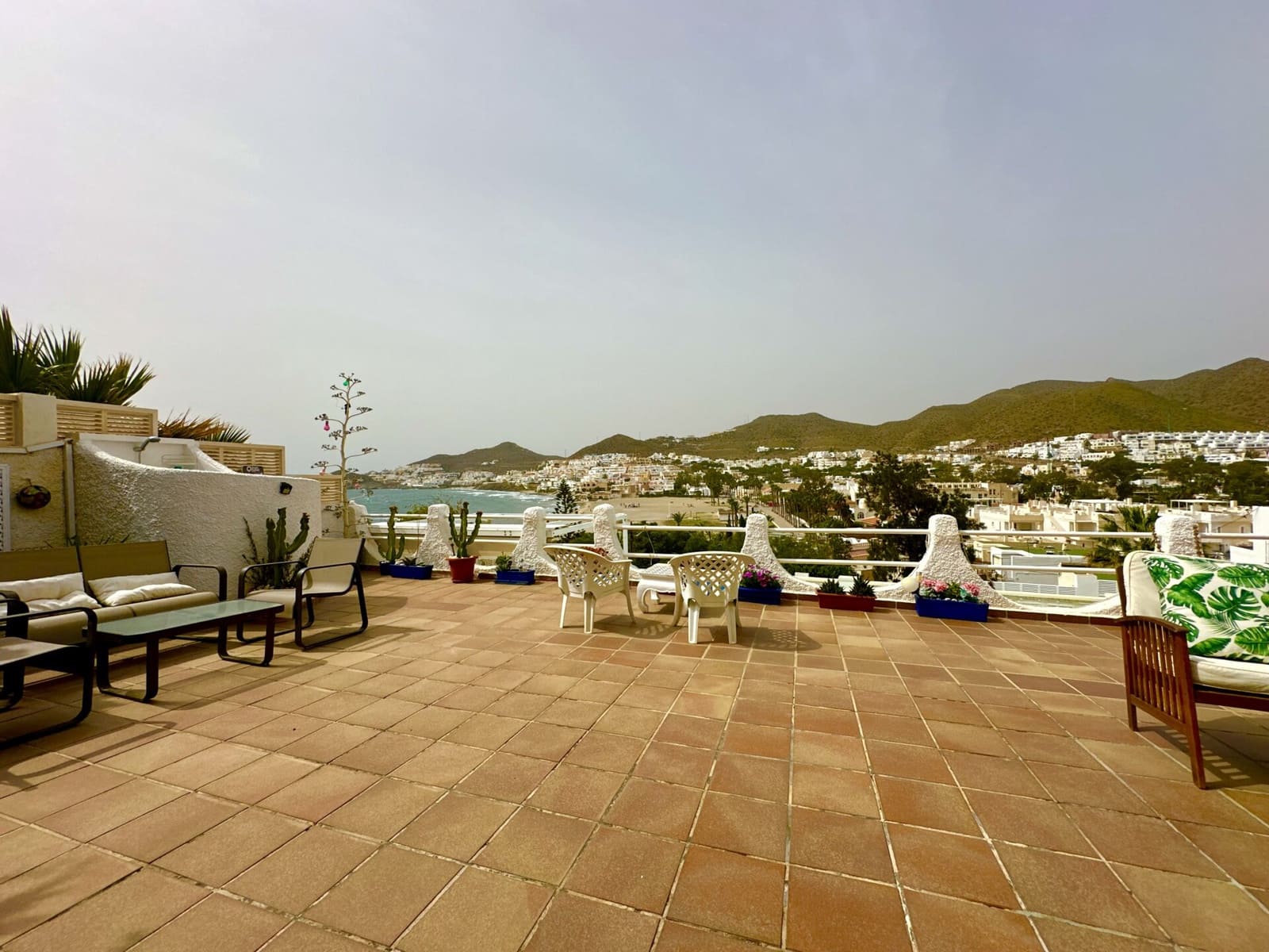 5 soverom Villa til salgs i San Jose med svømmebasseng garasje - € 990 000 (Ref: 8225786)