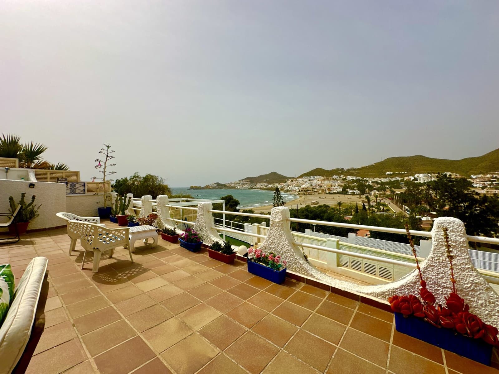 5 soverom Villa til salgs i San Jose med svømmebasseng garasje - € 990 000 (Ref: 8225786)