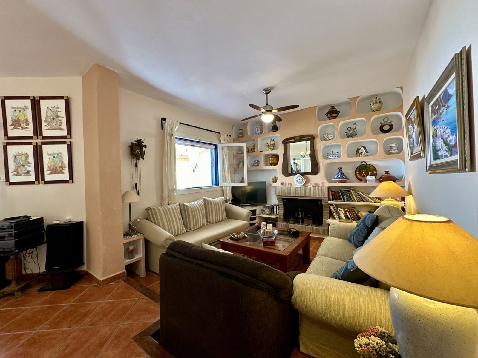 5 soverom Villa til salgs i San Jose med svømmebasseng garasje - € 990 000 (Ref: 8225786)