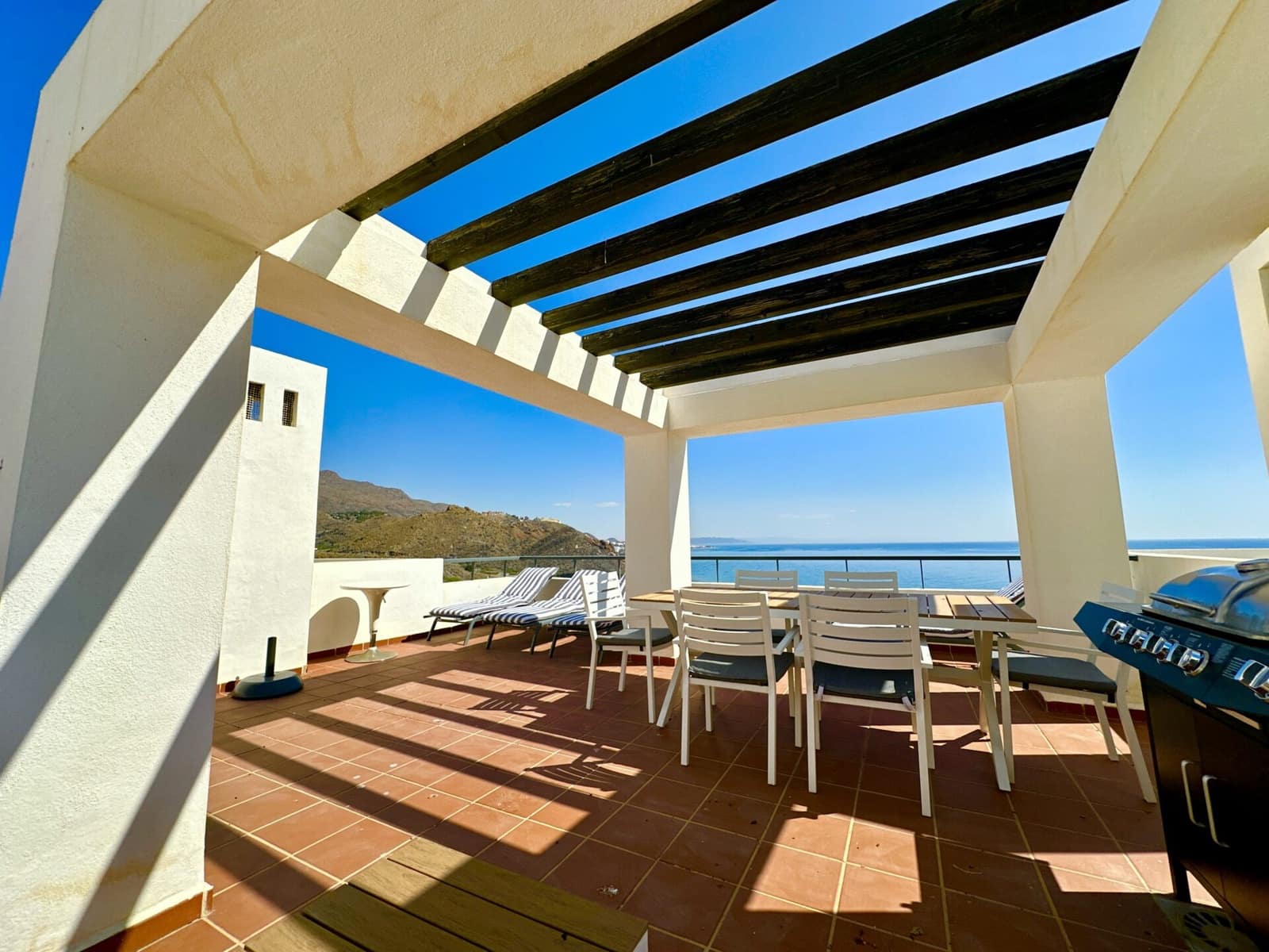 2 soveværelse Lejlighed til leje i Mojacar med swimmingpool garage - € 1.500 (Ref: 8428493)