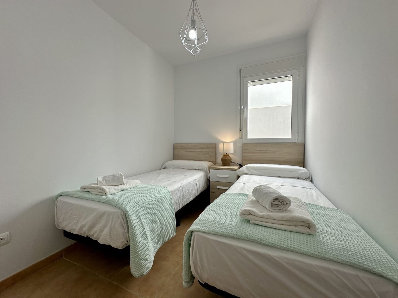 3 soveværelse Bungalow til leje i Mojacar med swimmingpool garage - € 1.395 (Ref: 8544485)