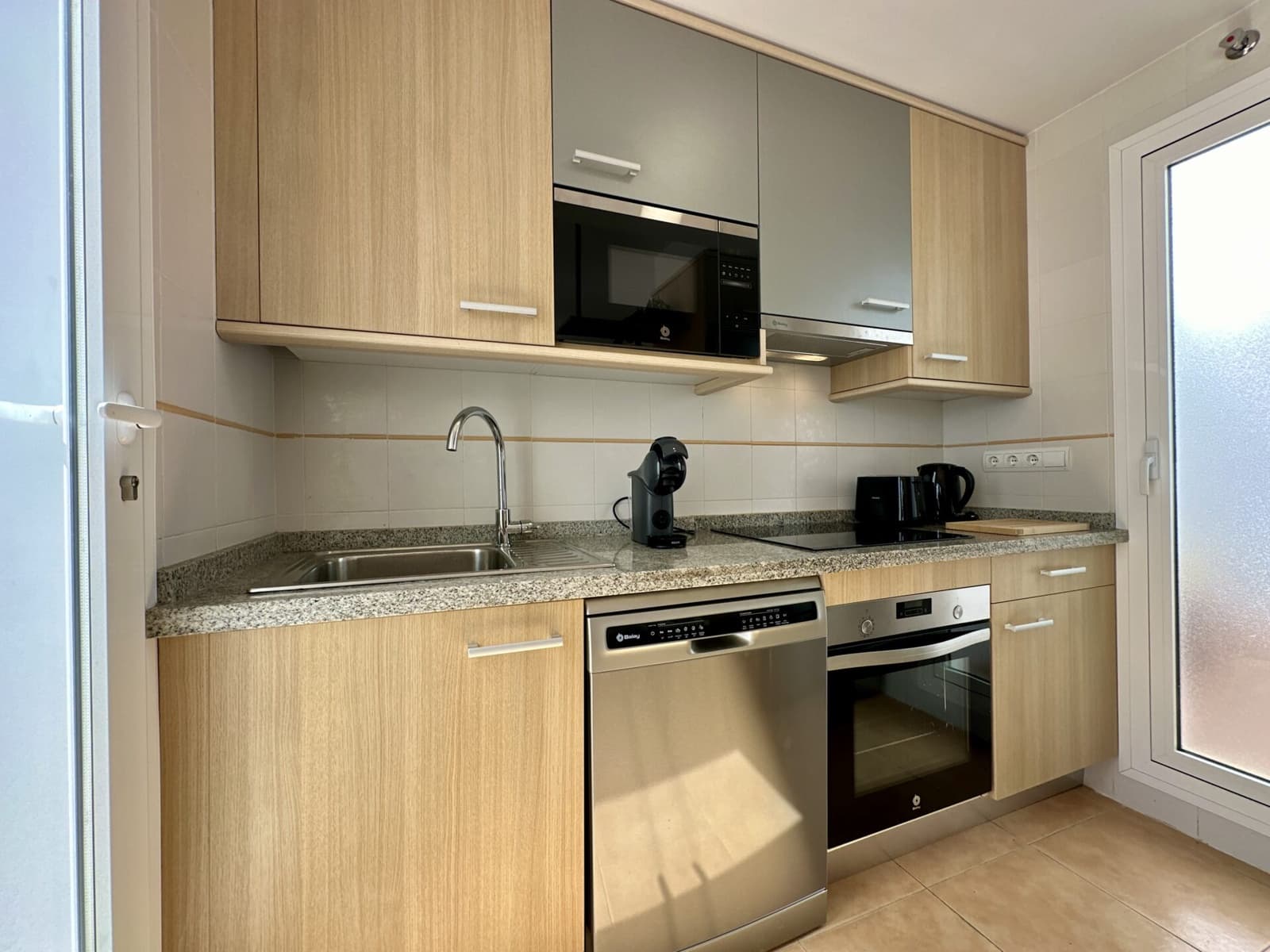 3 soveværelse Bungalow til leje i Mojacar med swimmingpool garage - € 1.395 (Ref: 8544485)