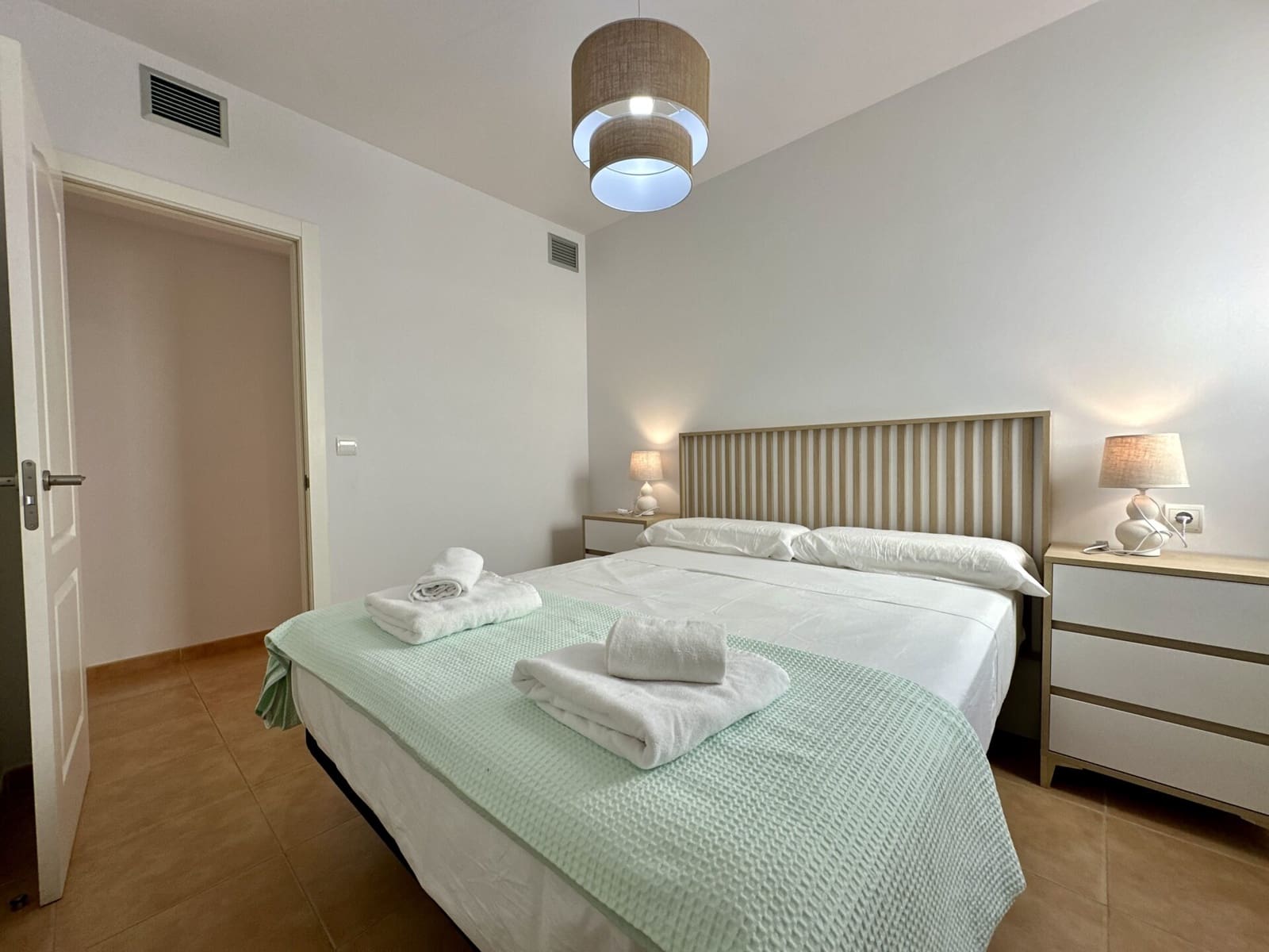 3 soveværelse Bungalow til leje i Mojacar med swimmingpool garage - € 1.395 (Ref: 8544485)