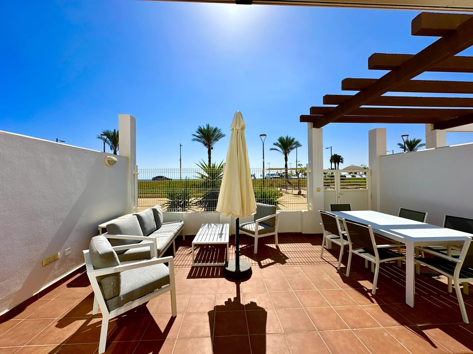 3 soveværelse Bungalow til leje i Mojacar med swimmingpool garage - € 1.395 (Ref: 8544485)