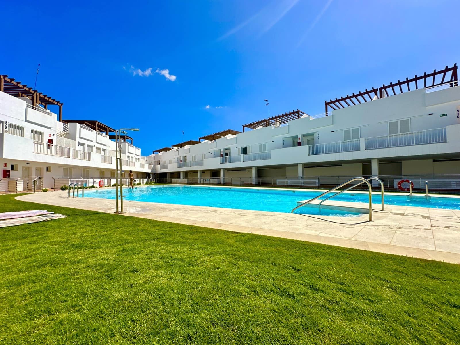 3 soveværelse Bungalow til leje i Mojacar med swimmingpool garage - € 1.395 (Ref: 8544485)