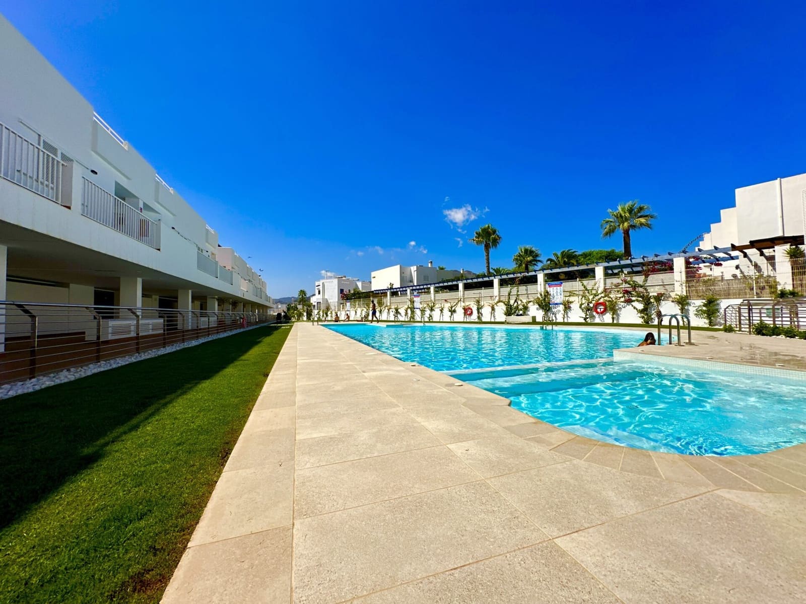 3 soveværelse Bungalow til leje i Mojacar med swimmingpool garage - € 1.395 (Ref: 8544485)