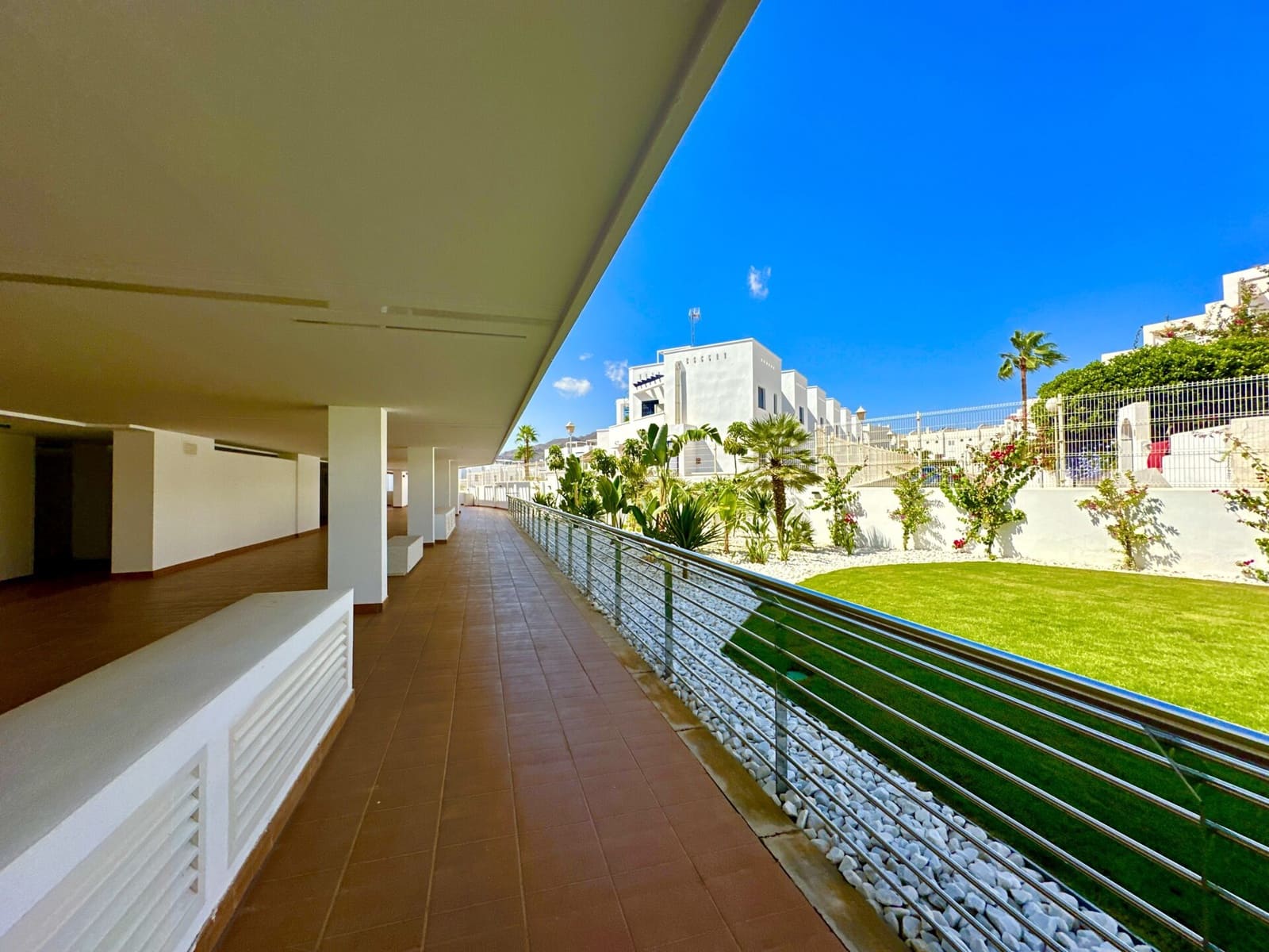 3 soveværelse Bungalow til leje i Mojacar med swimmingpool garage - € 1.395 (Ref: 8544485)