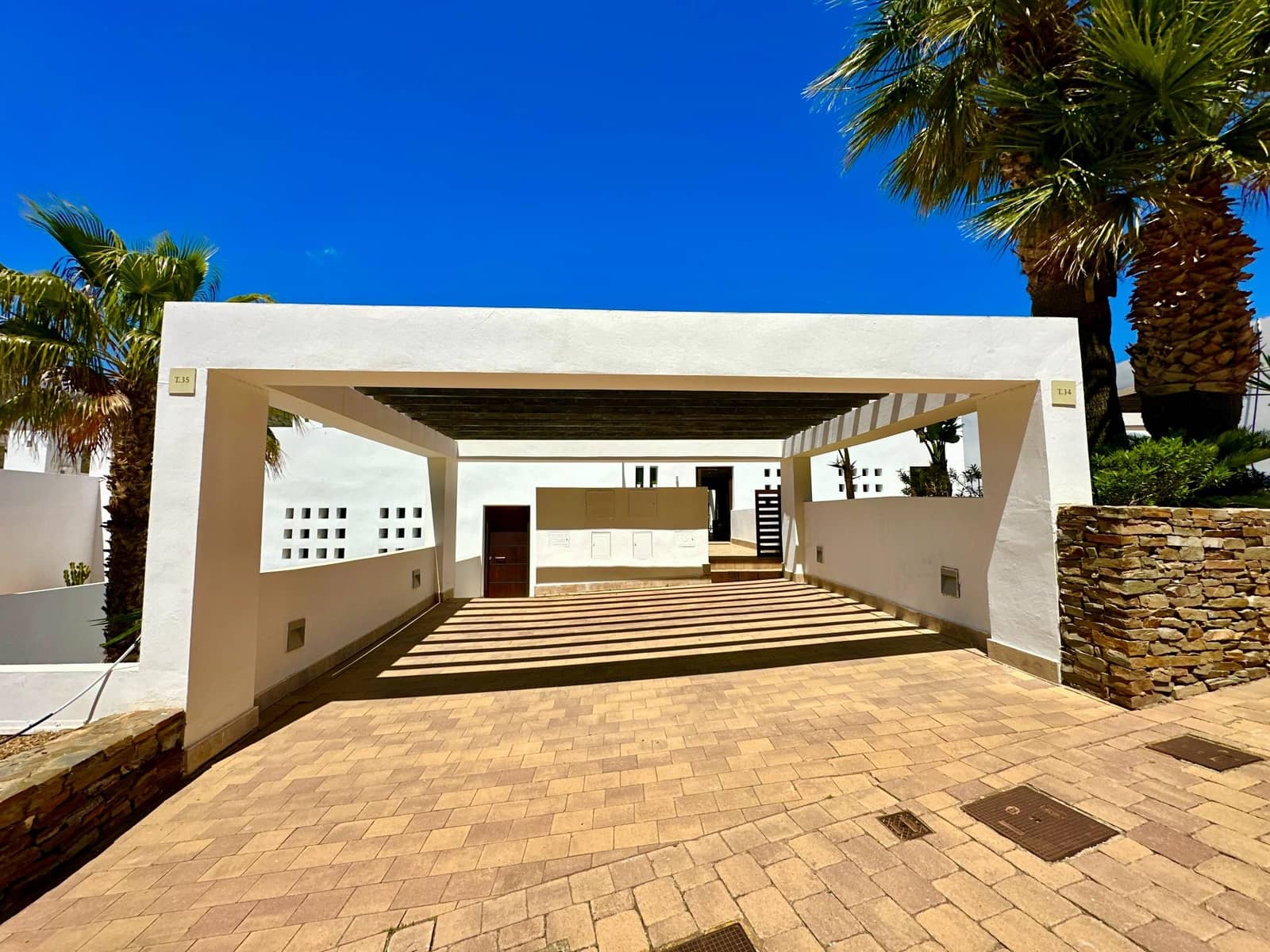 3 soveværelse Byhus til leje i Mojacar med swimmingpool garage - € 1.350 (Ref: 8964220)