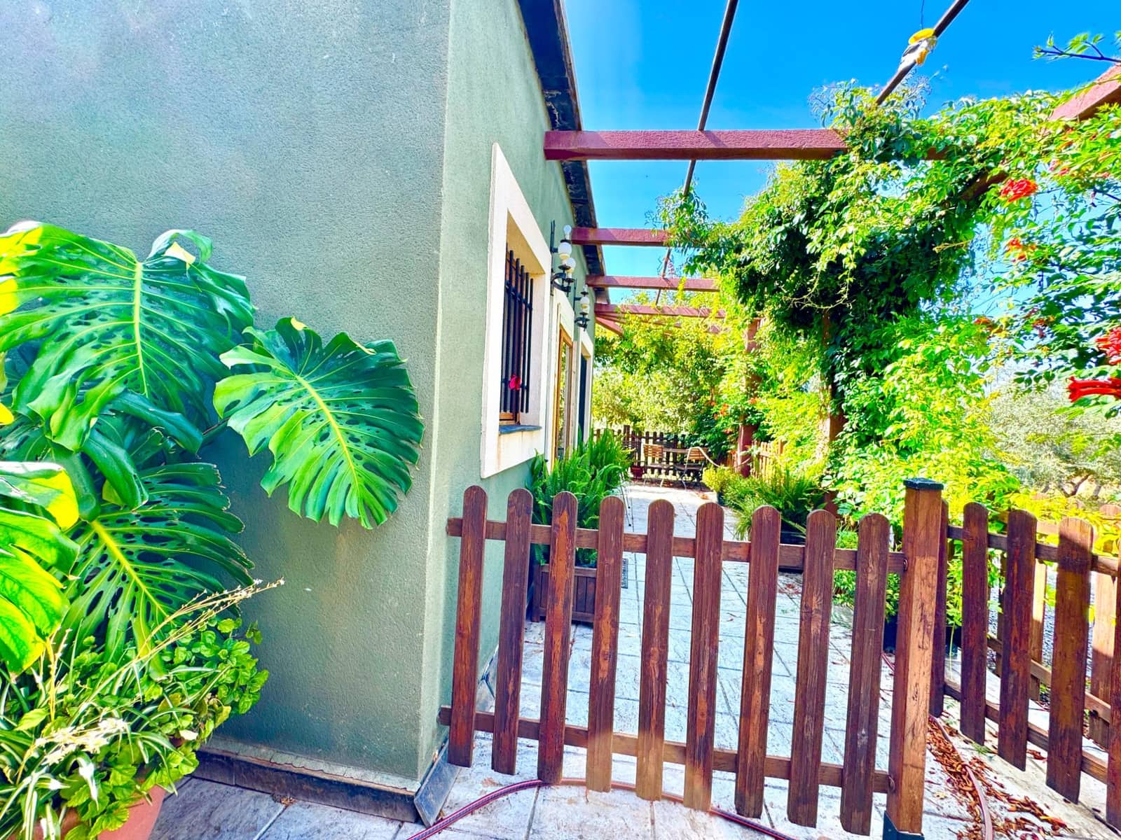 2 soveværelse Finca/Landehus til salg i Sierra Nevada - € 220.400 (Ref: 9100490)