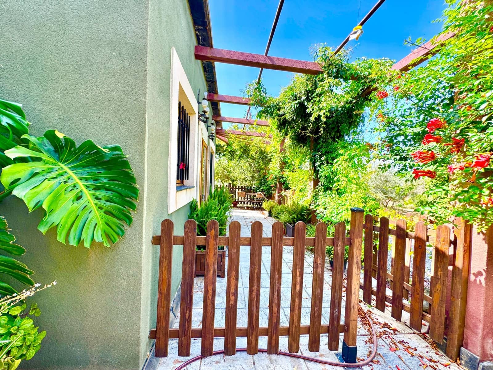 2 soveværelse Finca/Landehus til salg i Sierra Nevada - € 220.400 (Ref: 9100490)