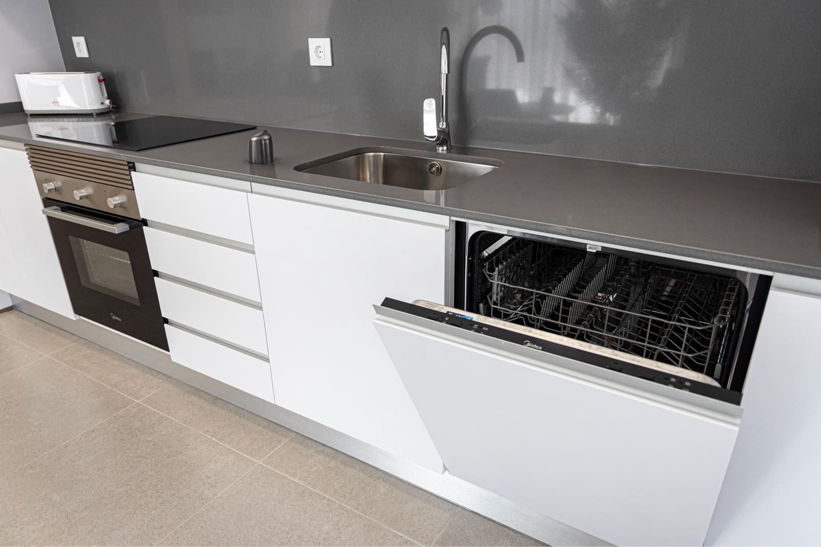 2 soverom Leilighet til salgs i La Manga del Mar Menor med svømmebasseng garasje - € 196 028 (Ref: 9111865)