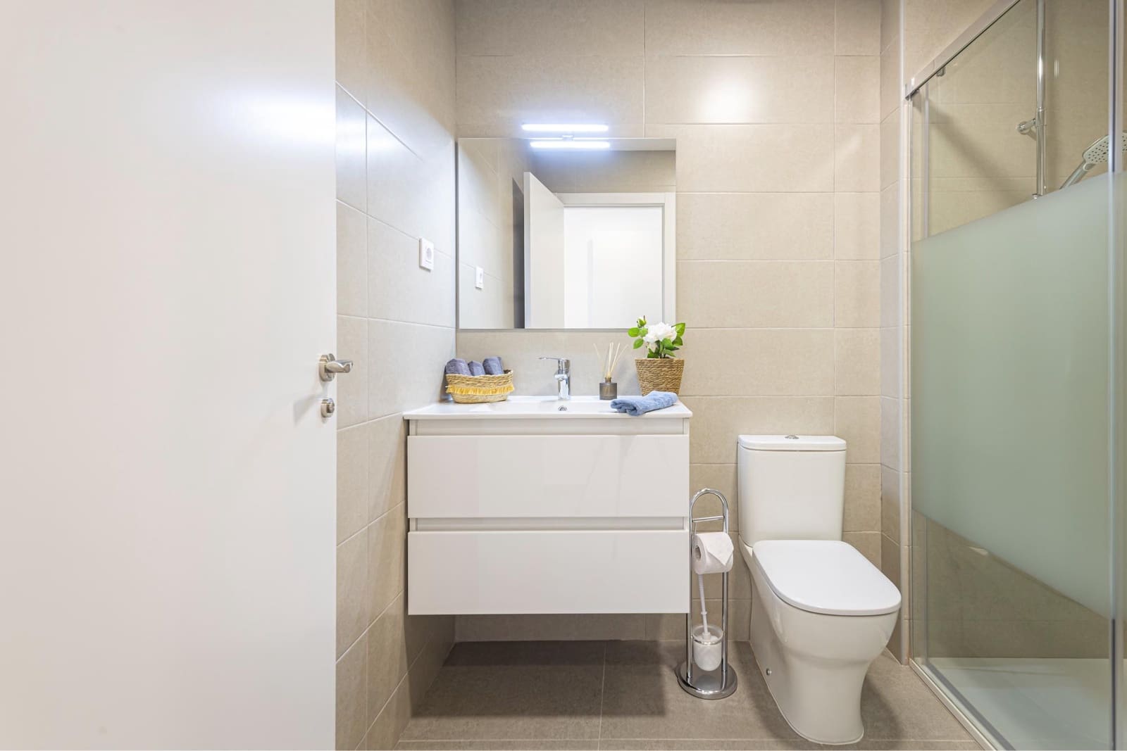 2 soverom Leilighet til salgs i La Manga del Mar Menor med svømmebasseng garasje - € 196 028 (Ref: 9111865)