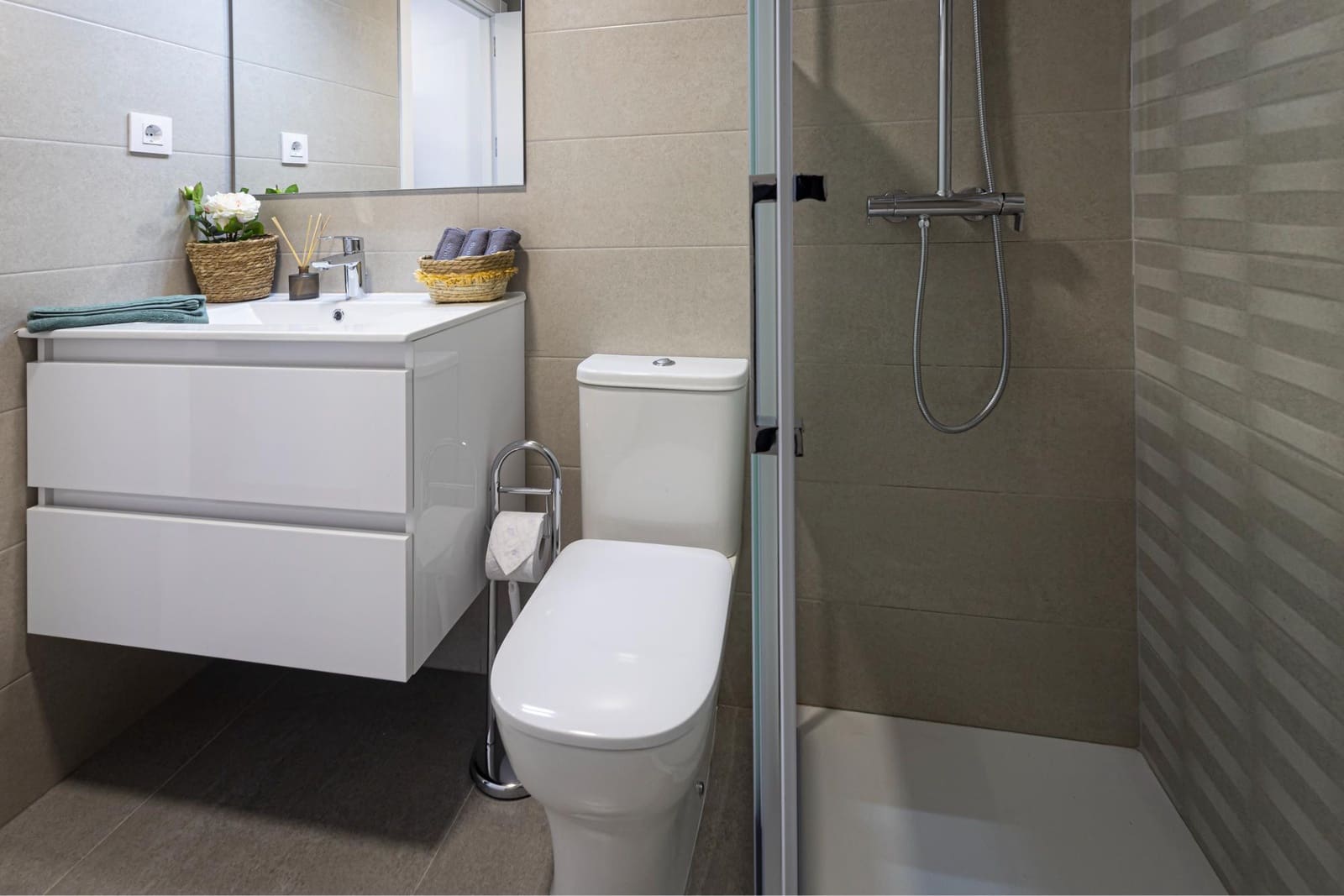 2 soverom Leilighet til salgs i La Manga del Mar Menor med svømmebasseng garasje - € 196 028 (Ref: 9111865)