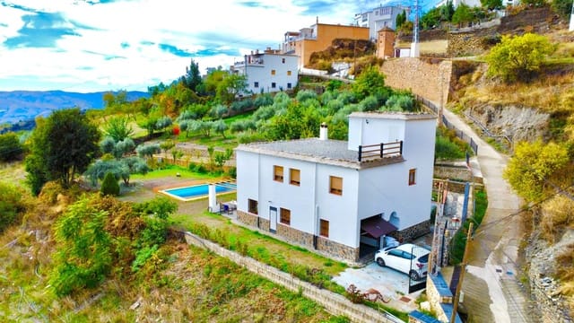 6 soverom Villa til salgs i Bérchules med svømmebasseng - € 280 000 (Ref: 9371749)