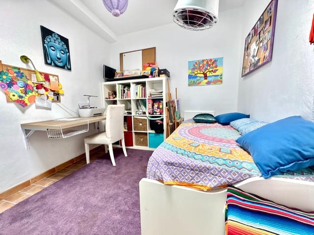 4 soverom Villa til salgs i Válor med garasje - € 155 000 (Ref: 9387495)