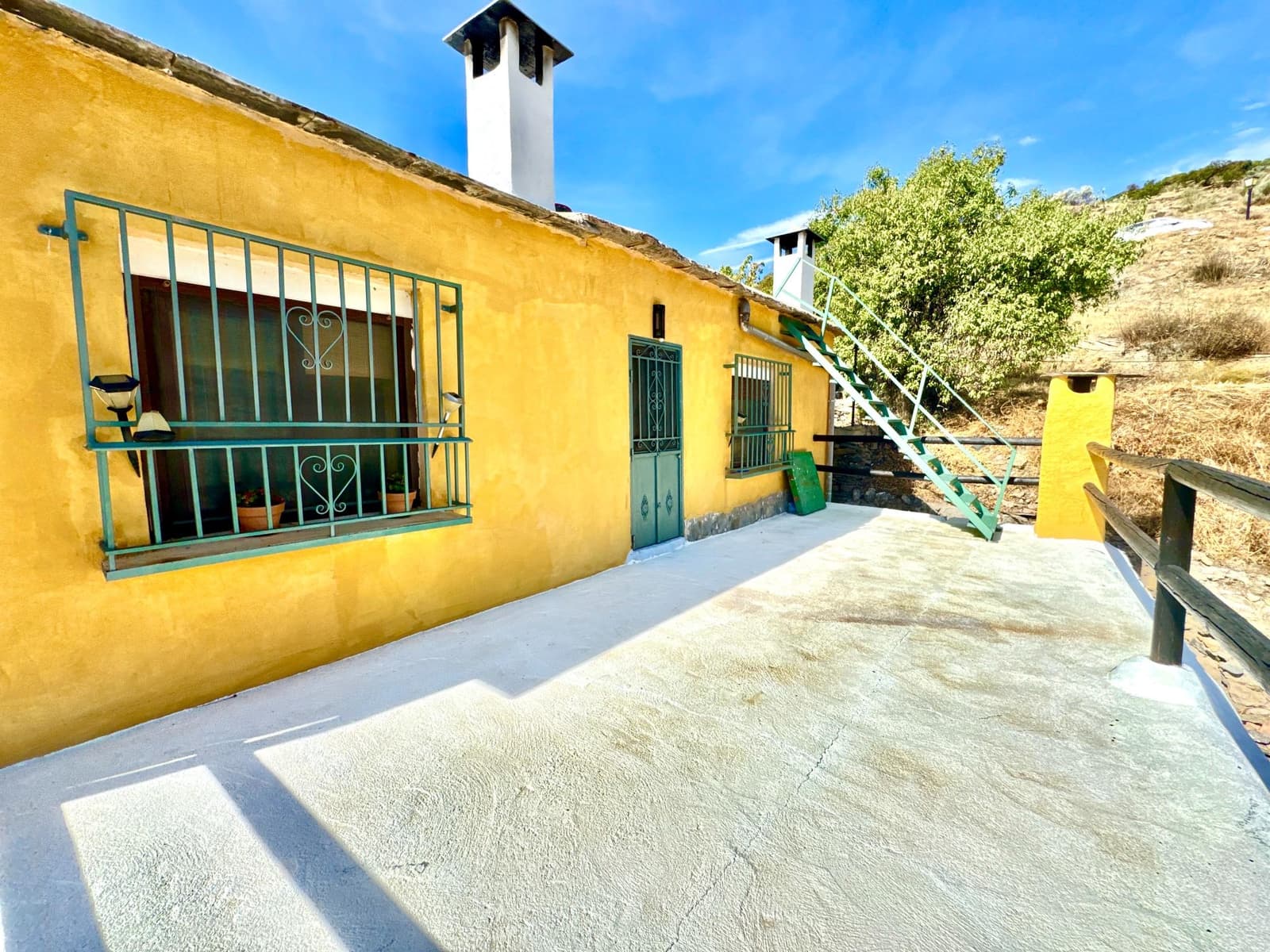 4 bedroom Villa for sale in Valor with garage - € 155,000 (Ref: 9387495)