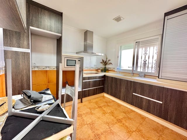 3 makuuhuone Omakotitalo myytävänä paikassa Adra - 156 500 € (Ref: 9387496)