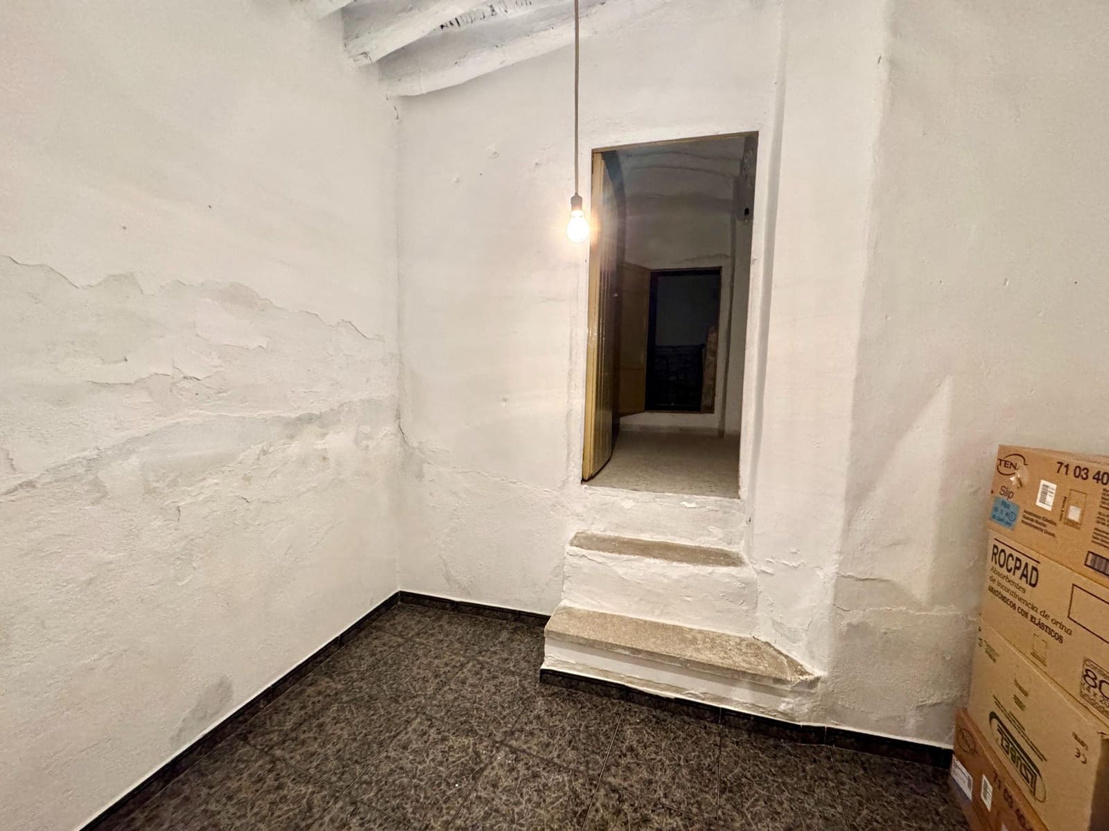 12 soverom Villa til salgs i Laroles med garasje - € 129 500 (Ref: 9387497)