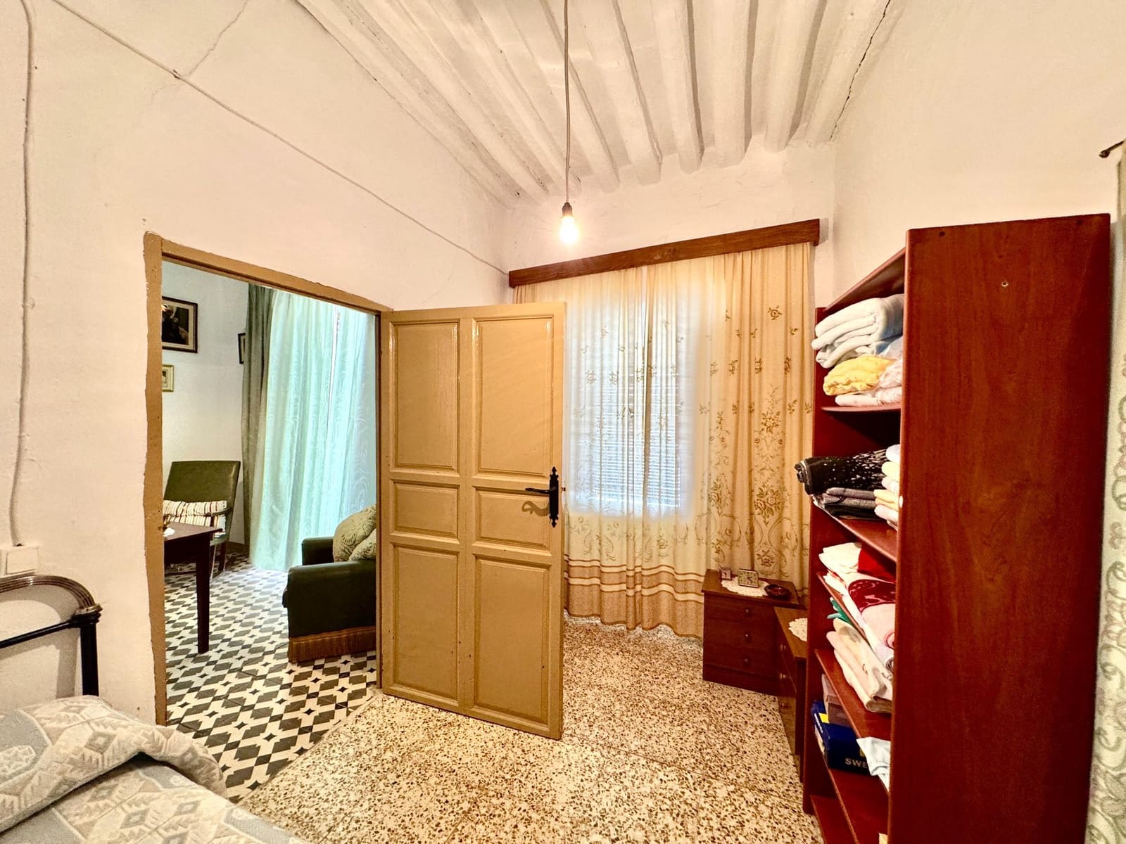 12 soverom Villa til salgs i Laroles med garasje - € 129 500 (Ref: 9387497)