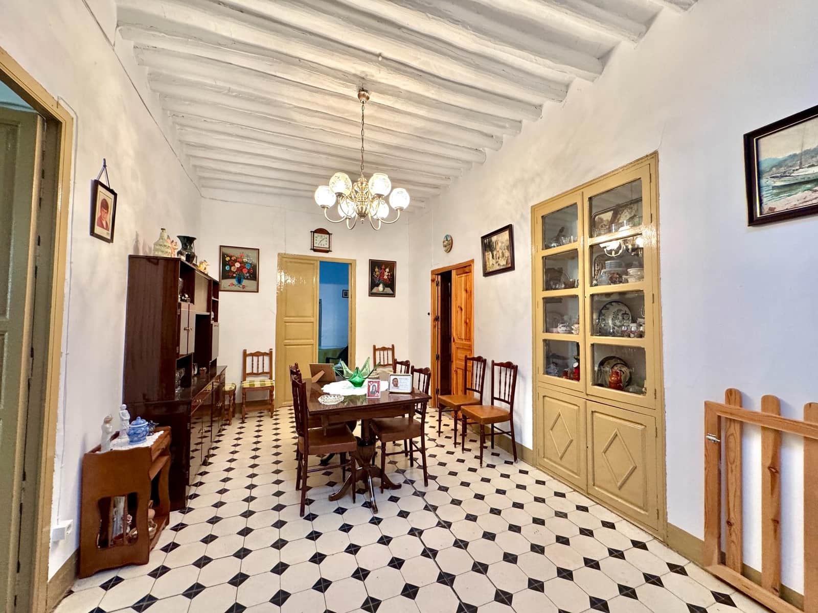 12 soverom Villa til salgs i Laroles med garasje - € 129 500 (Ref: 9387497)