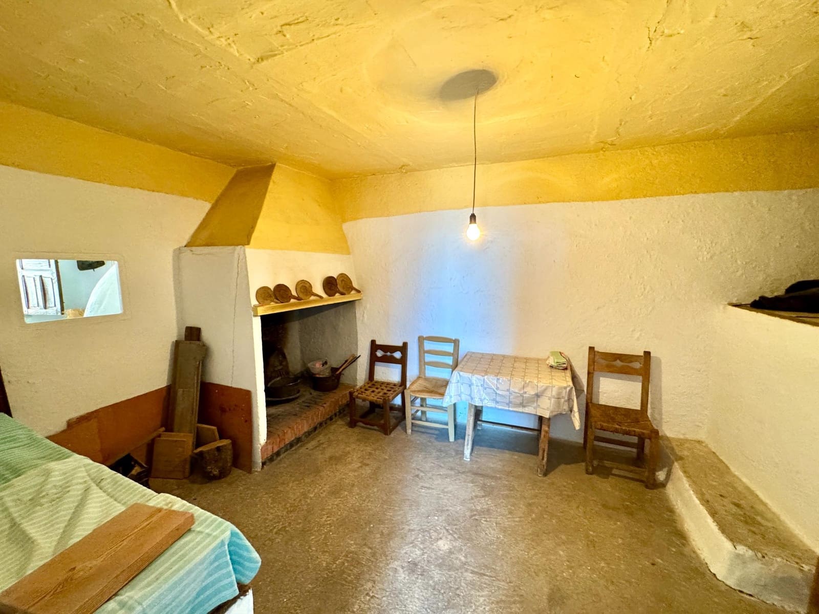 12 soverom Villa til salgs i Laroles med garasje - € 129 500 (Ref: 9387497)