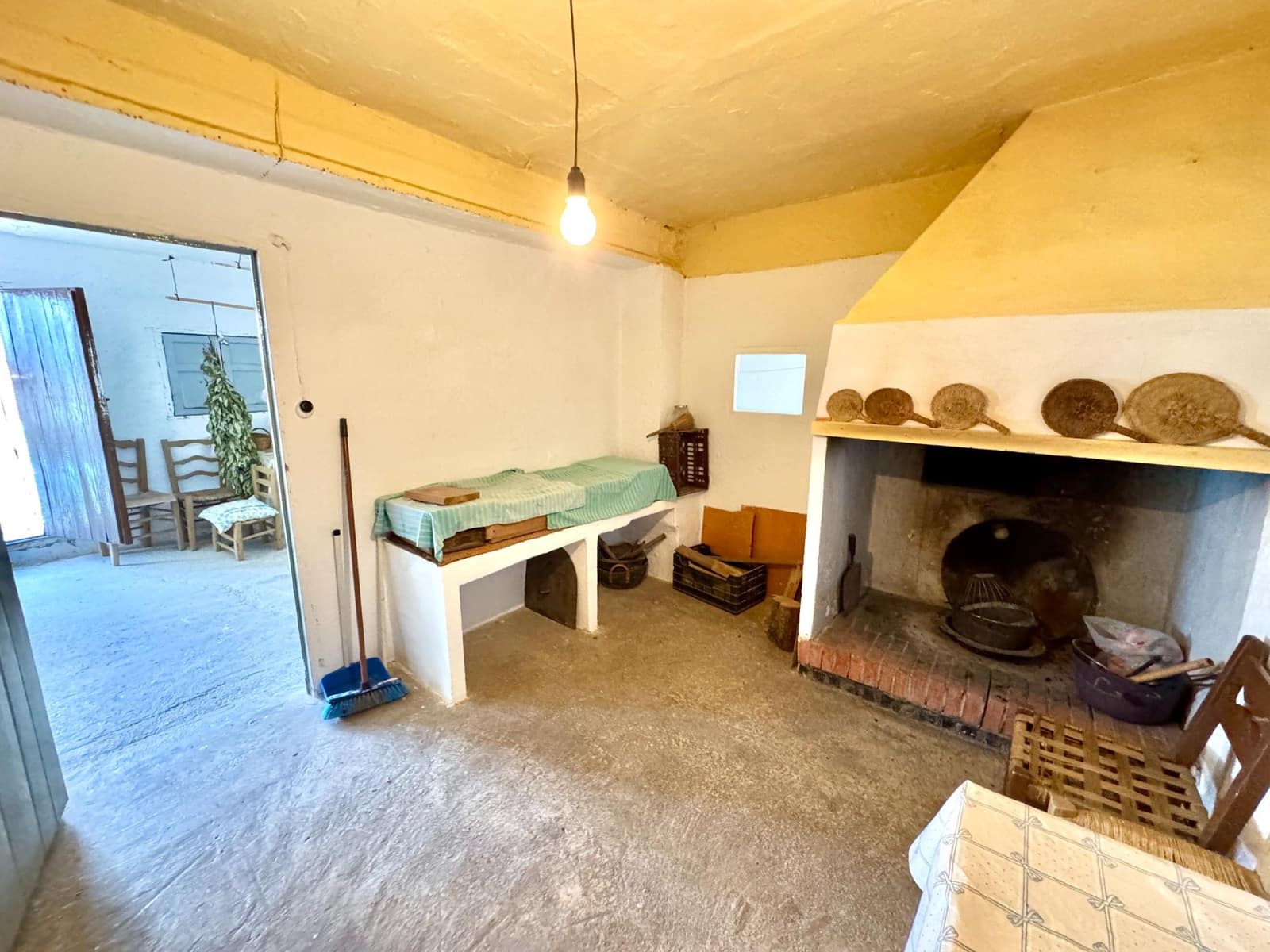 12 soverom Villa til salgs i Laroles med garasje - € 129 500 (Ref: 9387497)