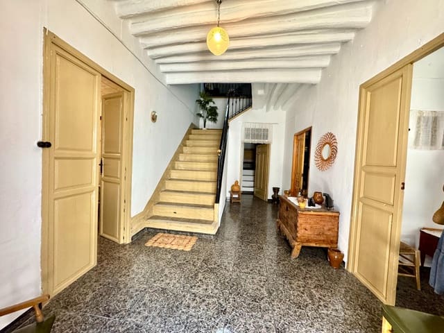 12 soverom Villa til salgs i Laroles, Nevada med garasje - € 129 500 (Ref: 9387497)