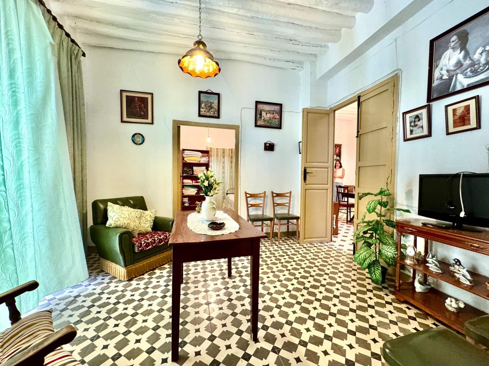 12 soverom Villa til salgs i Laroles med garasje - € 129 500 (Ref: 9387497)