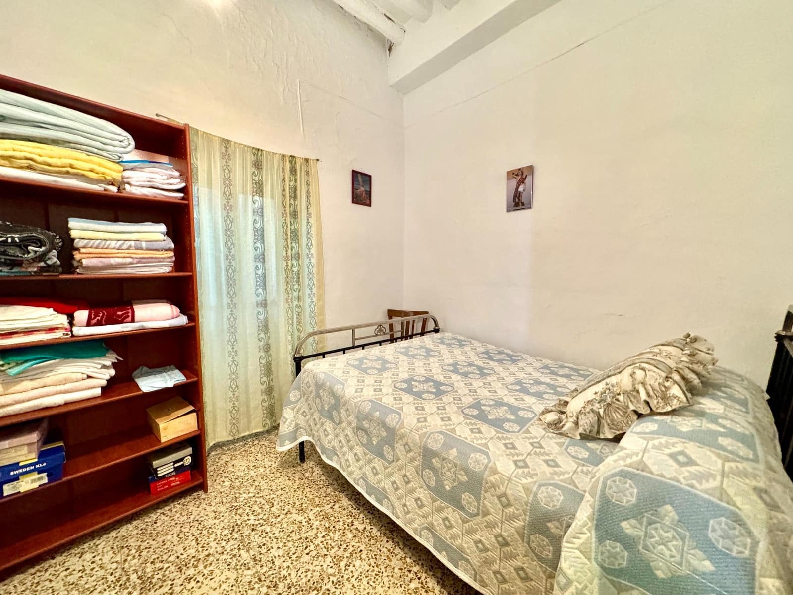 12 soverom Villa til salgs i Laroles med garasje - € 129 500 (Ref: 9387497)