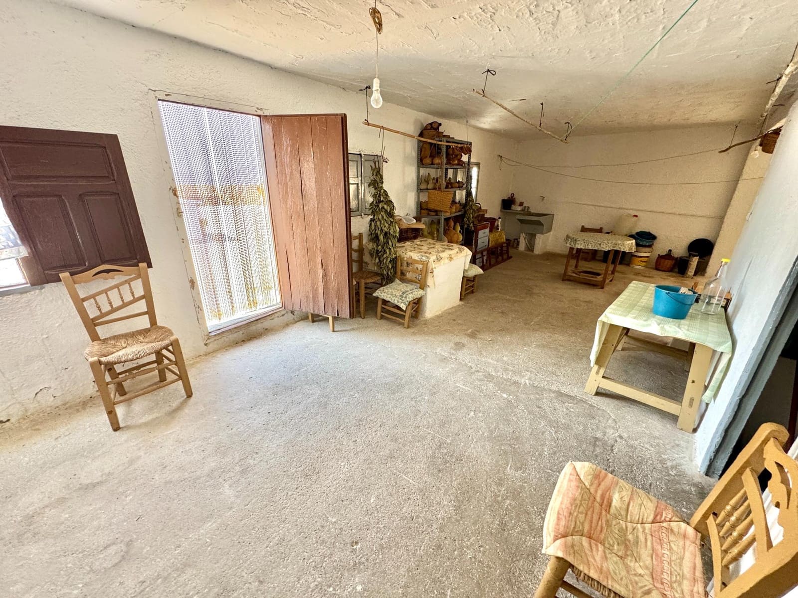 12 soverom Villa til salgs i Laroles med garasje - € 129 500 (Ref: 9387497)