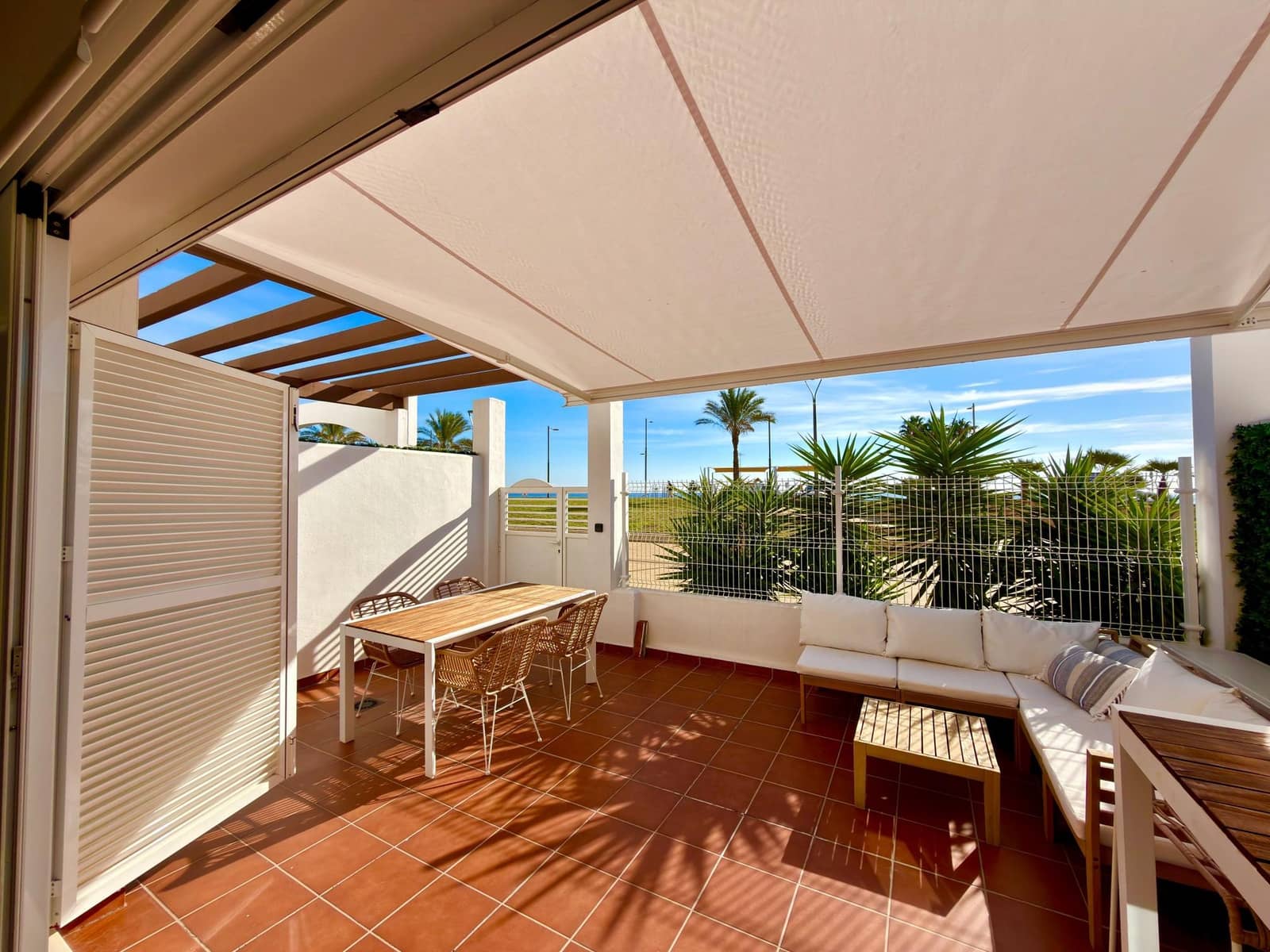 3 bedroom Bungalow for rent in Mojacar with pool garage - € 1,350 (Ref: 9390179)