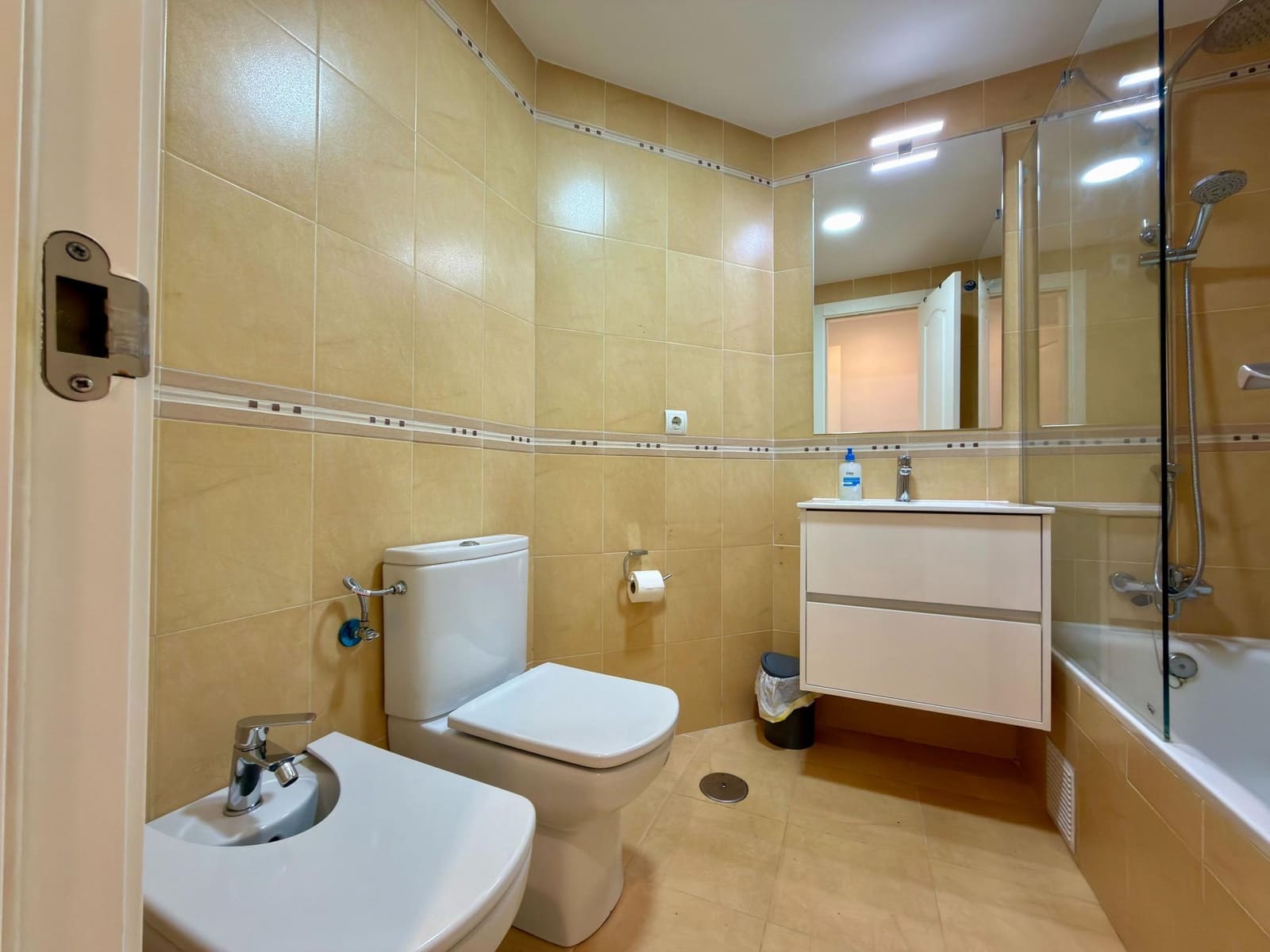 3 bedroom Bungalow for rent in Mojacar with pool garage - € 1,350 (Ref: 9390179)