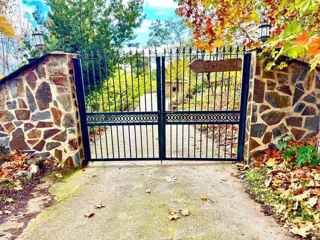 3 makuuhuone Huvila myytävänä paikassa Yegen, Alpujarra de la Sierra mukana 
autotalli - 275 000 € (Ref: 9455906)