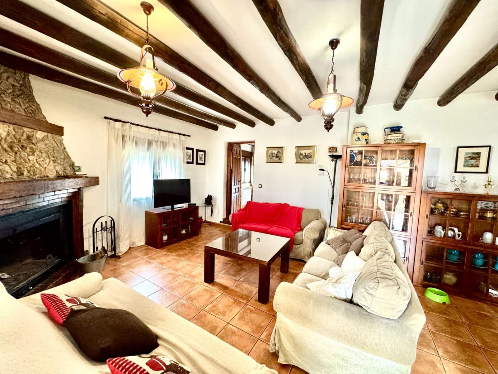 3 sovrum Villa till salu i Yegen med garage - 275 000 € (Ref: 9455906)