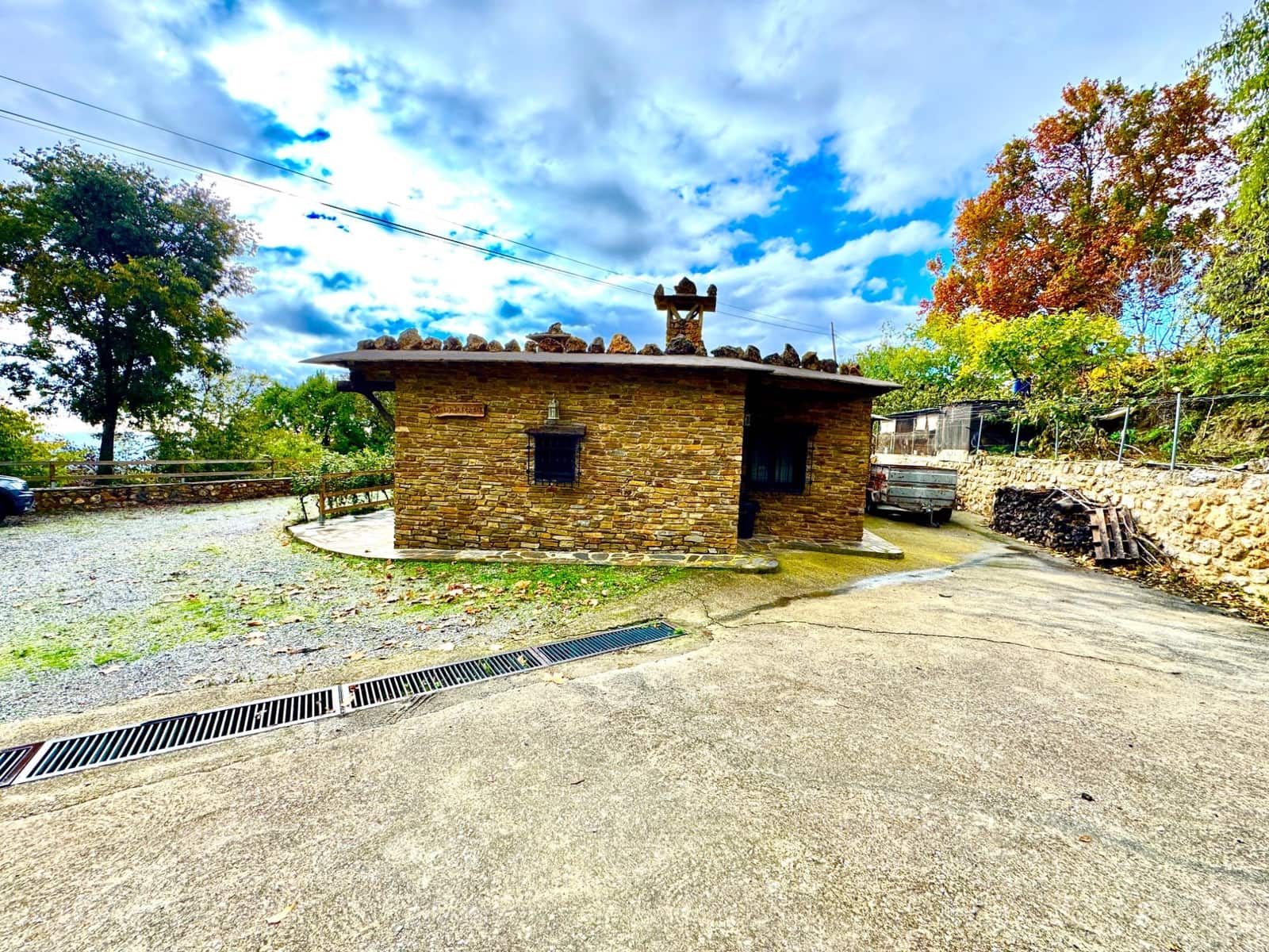 3 sovrum Villa till salu i Yegen med garage - 275 000 € (Ref: 9455906)