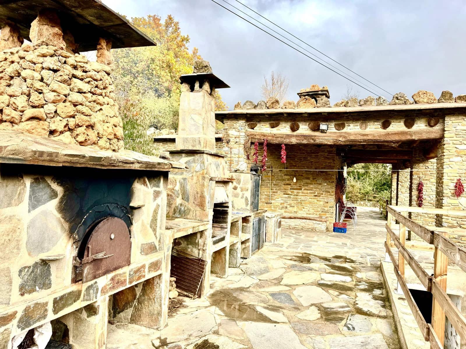 3 sovrum Villa till salu i Yegen med garage - 275 000 € (Ref: 9455906)