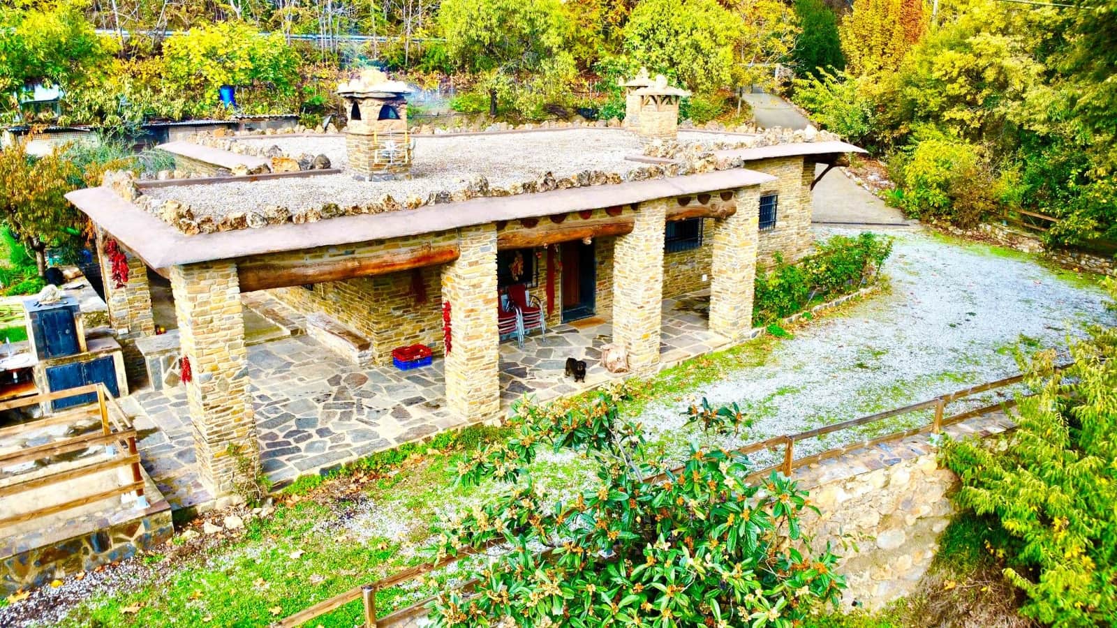 3 sovrum Villa till salu i Yegen med garage - 275 000 € (Ref: 9455906)