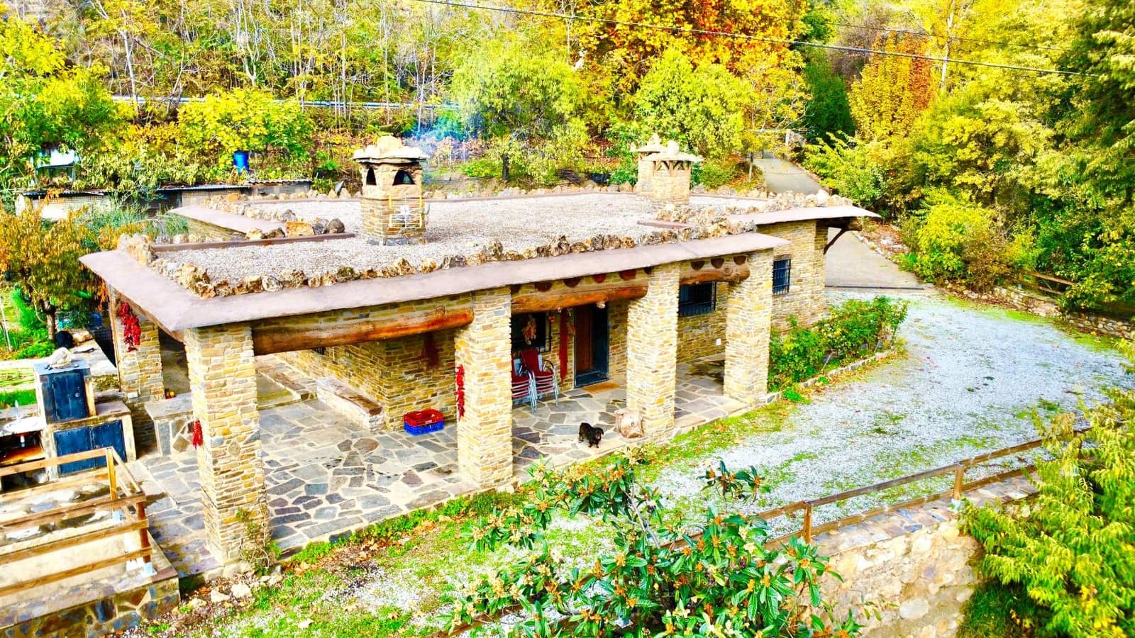 3 sovrum Villa till salu i Yegen med garage - 275 000 € (Ref: 9455906)