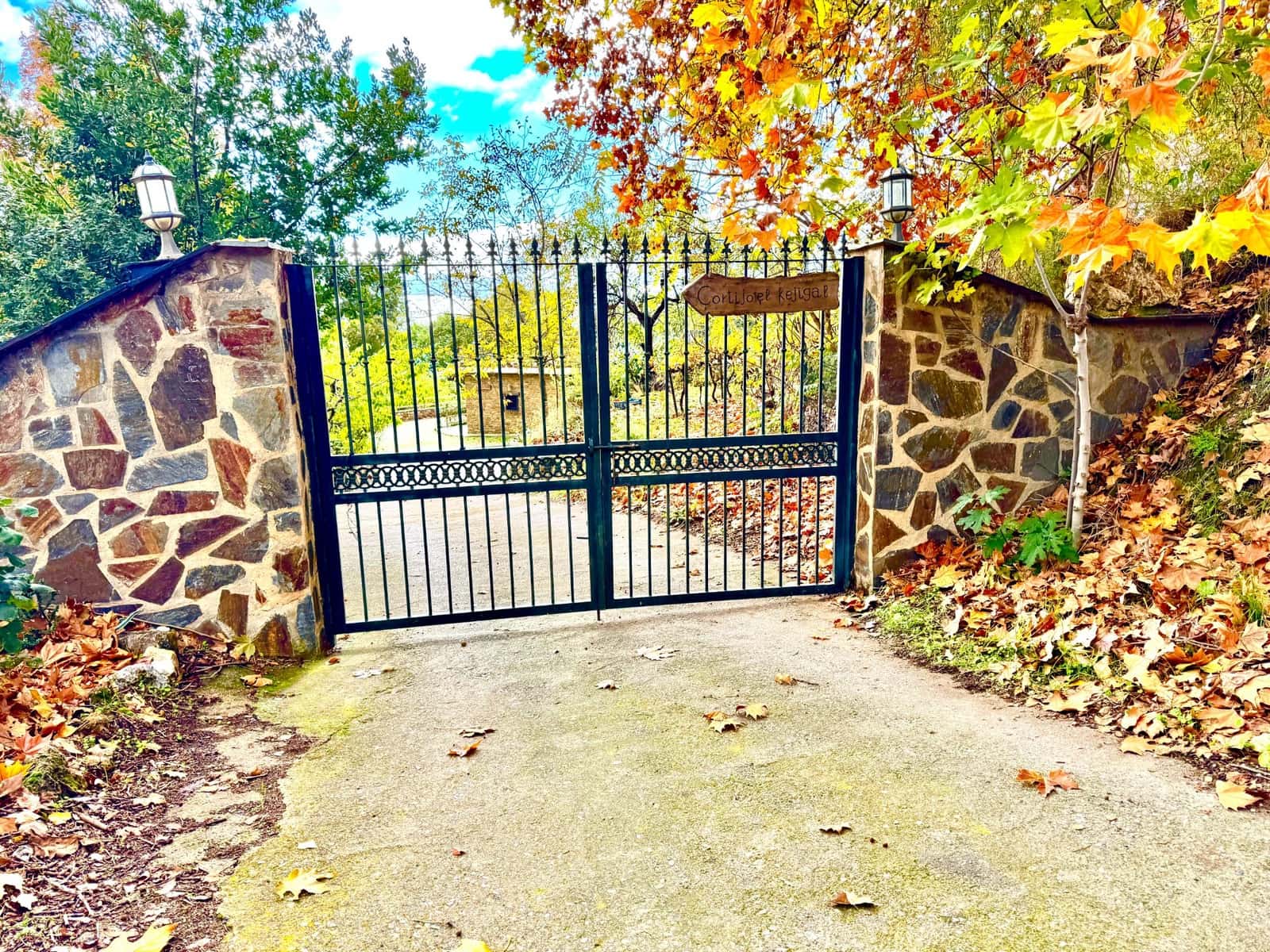 3 sovrum Villa till salu i Yegen med garage - 275 000 € (Ref: 9455906)