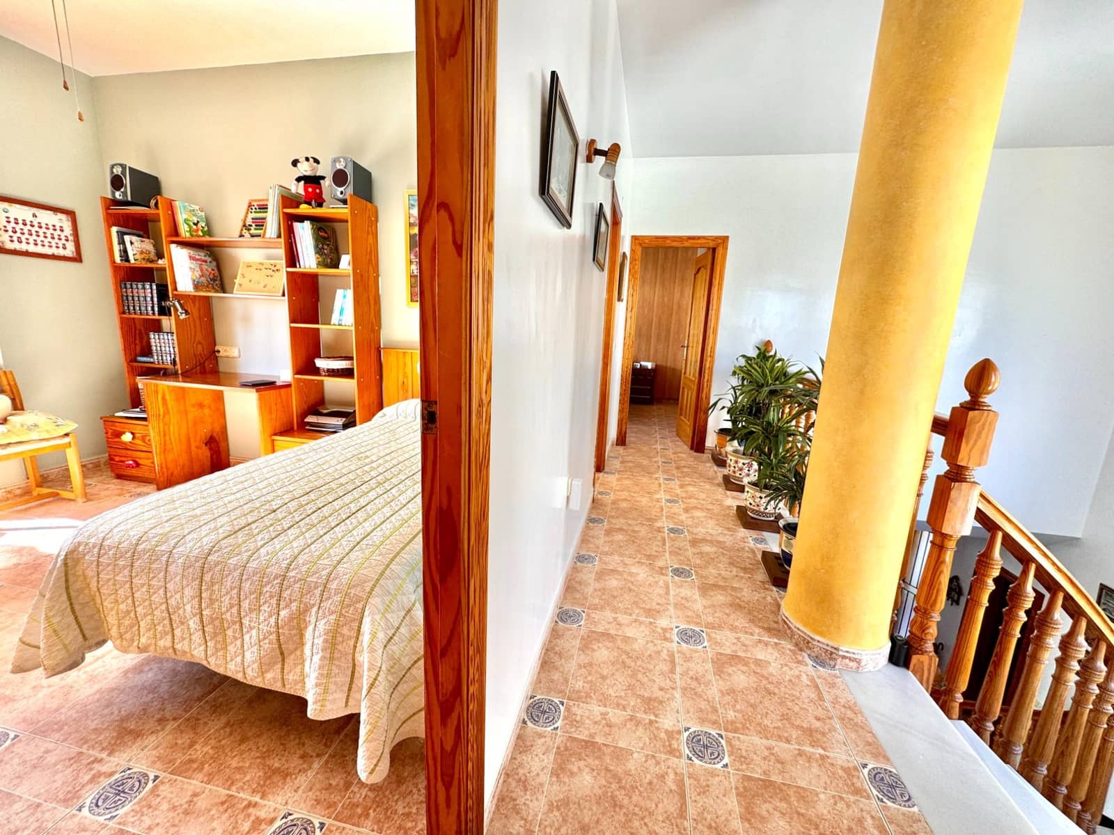 Chalet de 4 habitaciones en Adra en venta con piscina garaje - 535.000 € (Ref: 9603103)