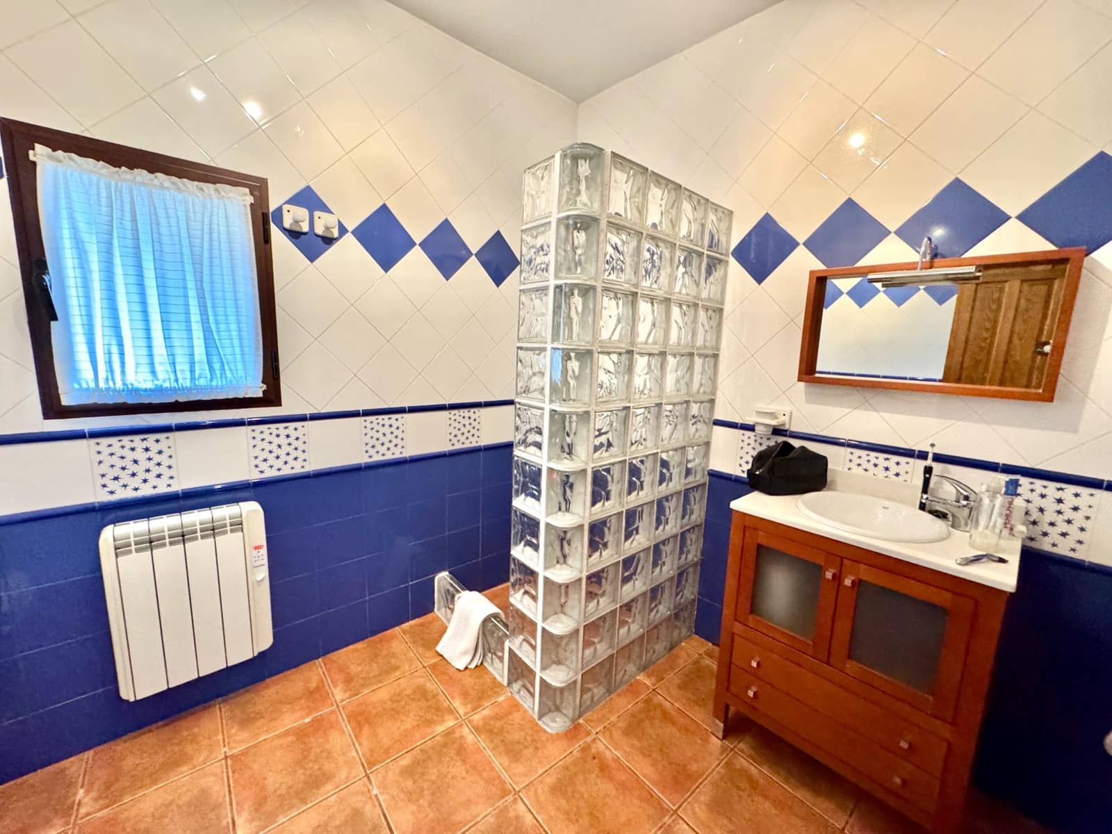 3 sovrum Villa till salu i Yegen med garage - 275 000 € (Ref: 9603104)