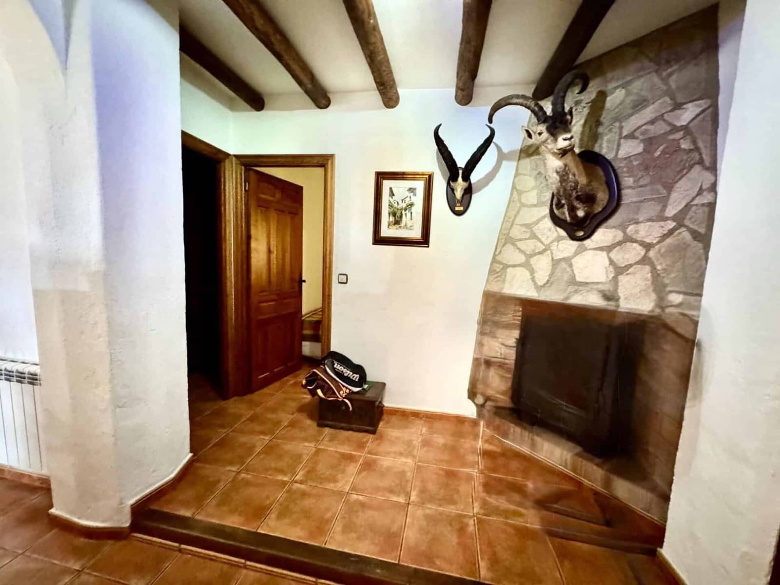 3 Zimmer Villa zu verkaufen in Yegen mit Garage - 275.000 € (Ref: 9603104)