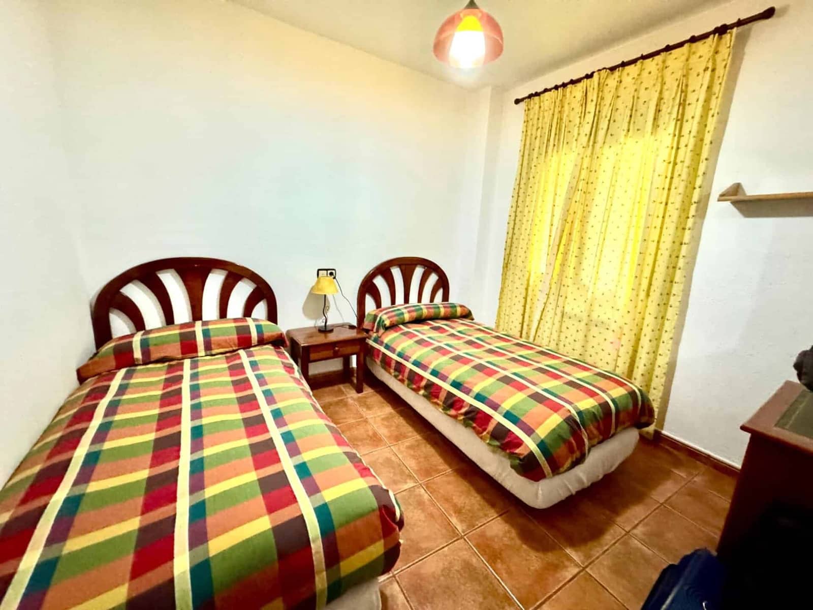 3 Zimmer Villa zu verkaufen in Yegen mit Garage - 275.000 € (Ref: 9603104)