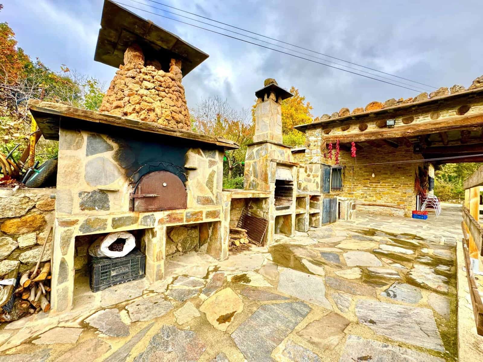 3 Zimmer Villa zu verkaufen in Yegen mit Garage - 275.000 € (Ref: 9603104)