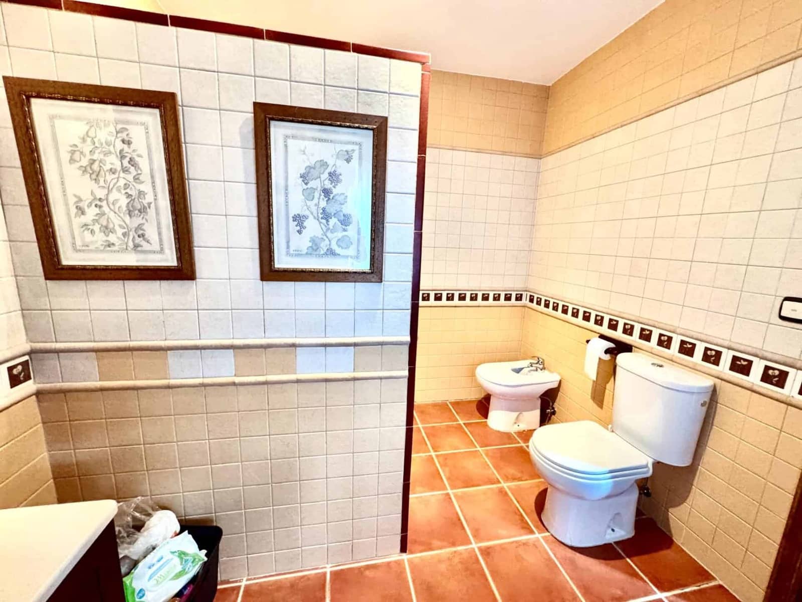 3 Zimmer Villa zu verkaufen in Yegen mit Garage - 275.000 € (Ref: 9603104)