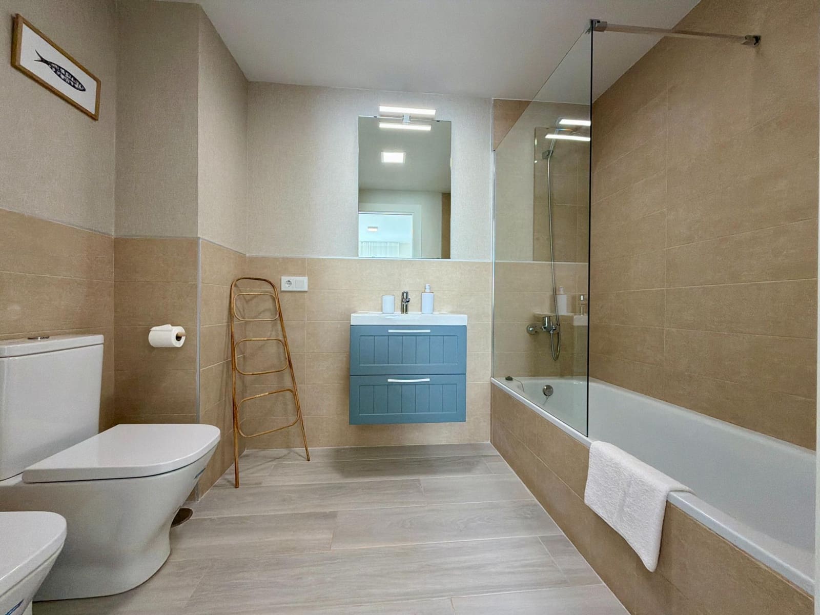 2 makuuhuone Huoneisto vuokrattavana paikassa Vera mukana uima-altaan 
autotalli - 950 € (Ref: 9603105)