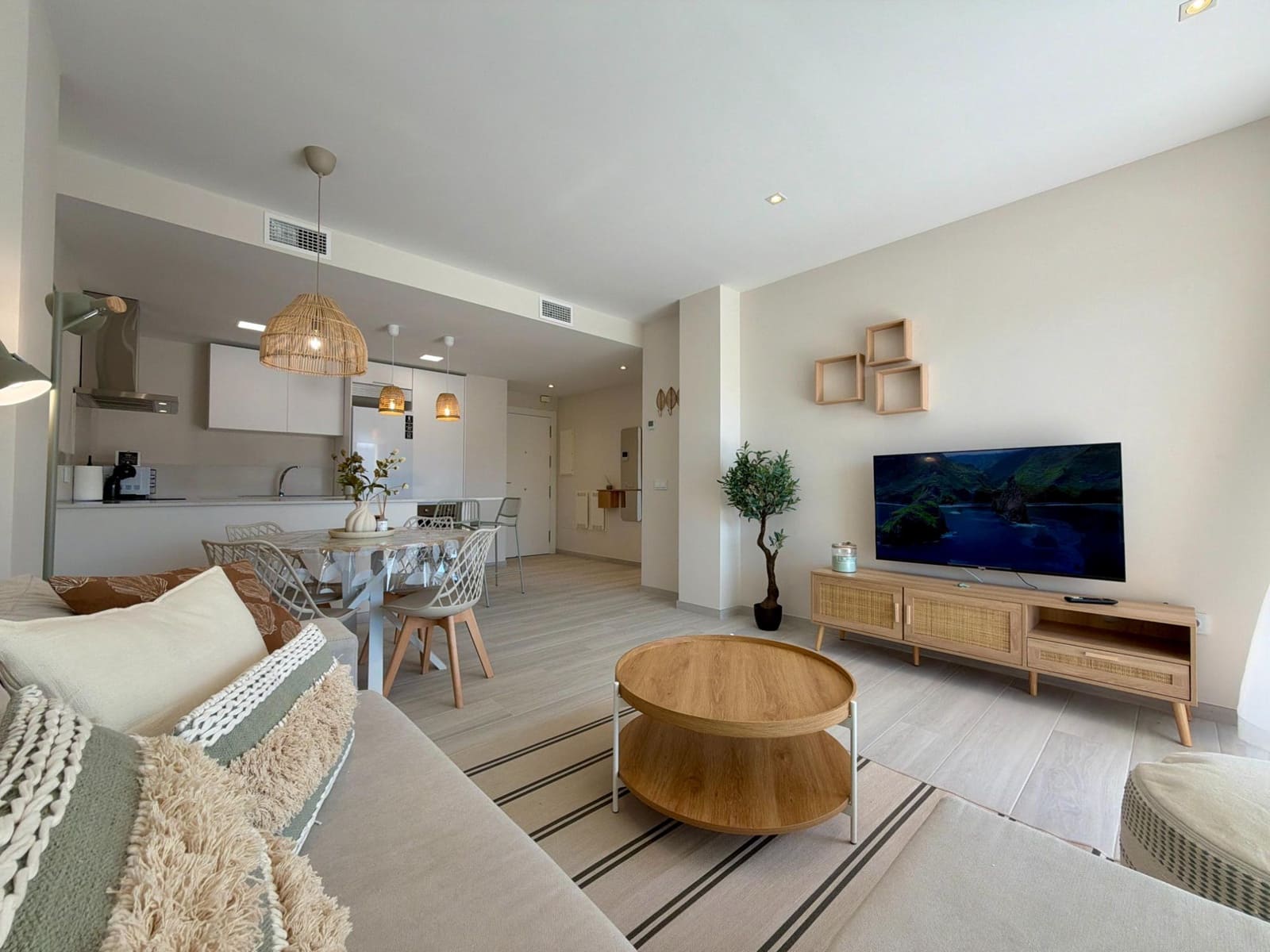 2 makuuhuone Huoneisto vuokrattavana paikassa Vera mukana uima-altaan 
autotalli - 950 € (Ref: 9603105)